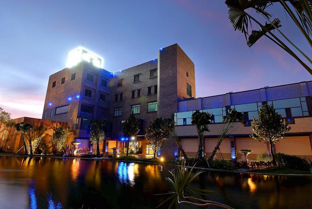 Pingtung All-Ur Boutique Motel-Ping Tung Branch מראה חיצוני תמונה